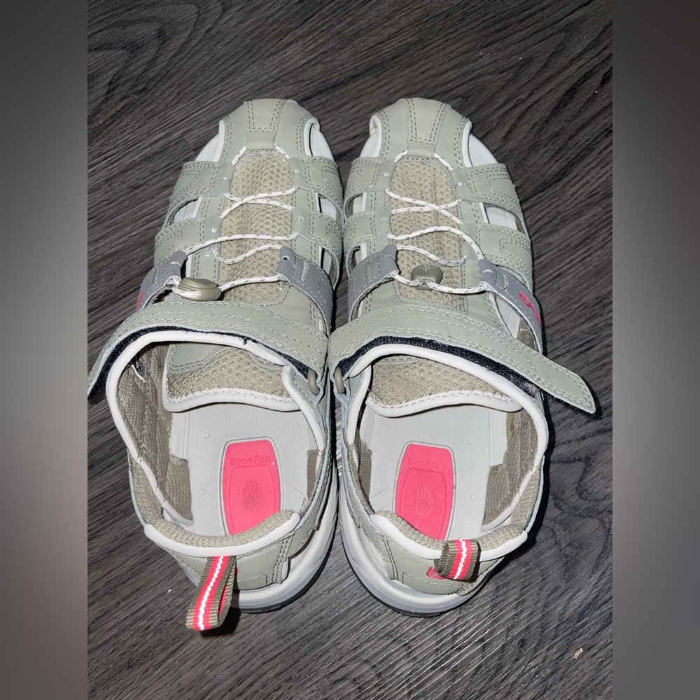 Teva Sandals Womens Size 9 LIKE NEW